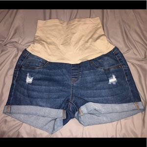 Maternity shorts